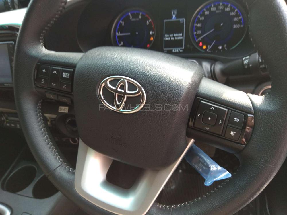 Toyota Hilux 2018 for Sale in Lahore Toyota Hilux 2018 for Sale in Lahore Image-8