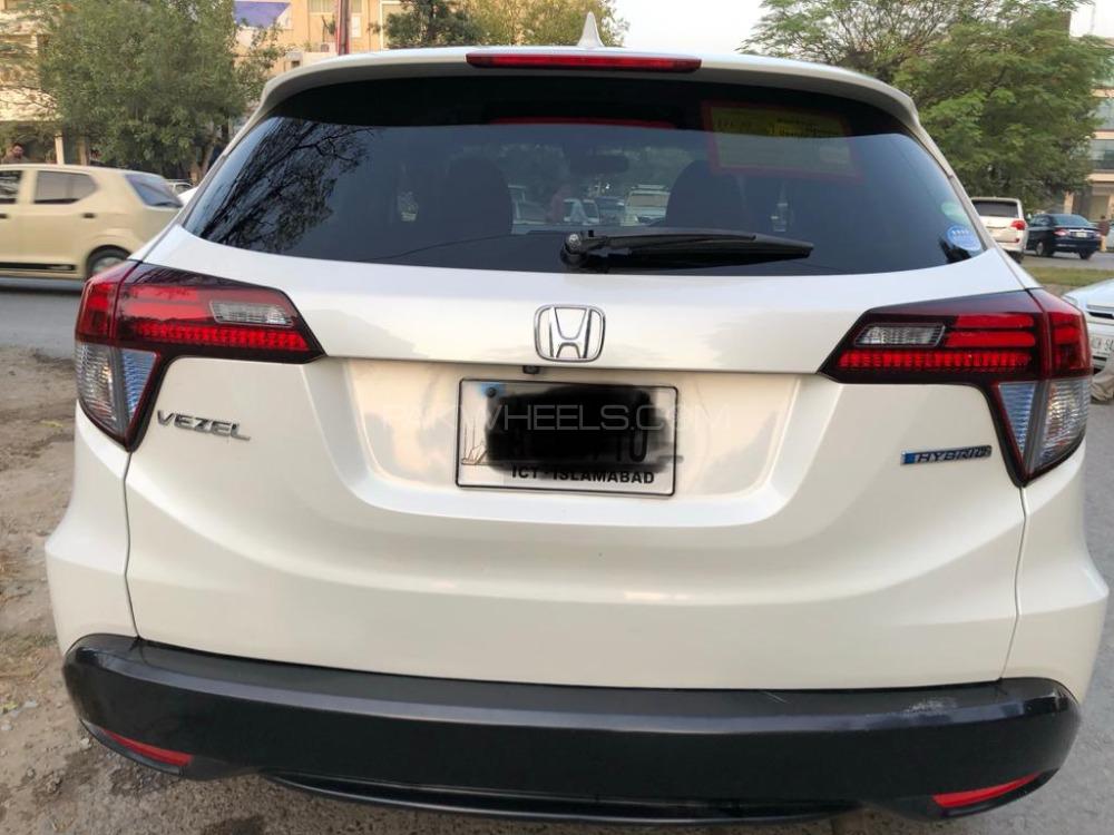 Honda Vezel 2014 for Sale in Islamabad Honda Vezel 2014 for Sale in Islamabad Image-5