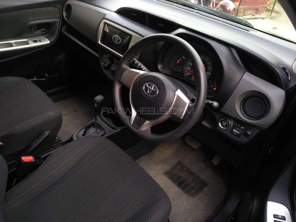Toyota Vitz 2014 for Sale in Karachi Toyota Vitz 2014 for Sale in Karachi Image-9