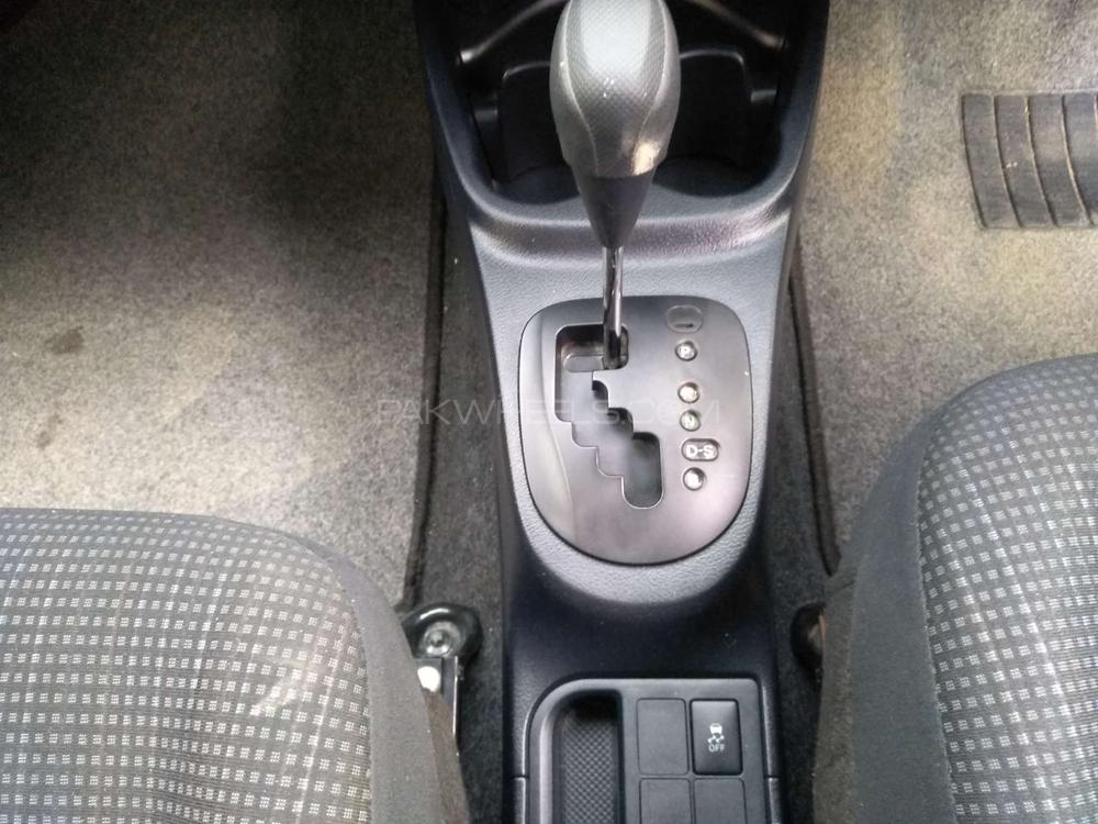 Toyota Vitz 2014 for Sale in Karachi Toyota Vitz 2014 for Sale in Karachi Image-13
