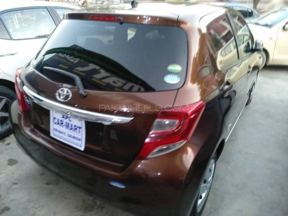 Toyota Vitz 2015 for Sale in Bahawalpur Toyota Vitz 2015 for Sale in Bahawalpur Image-5