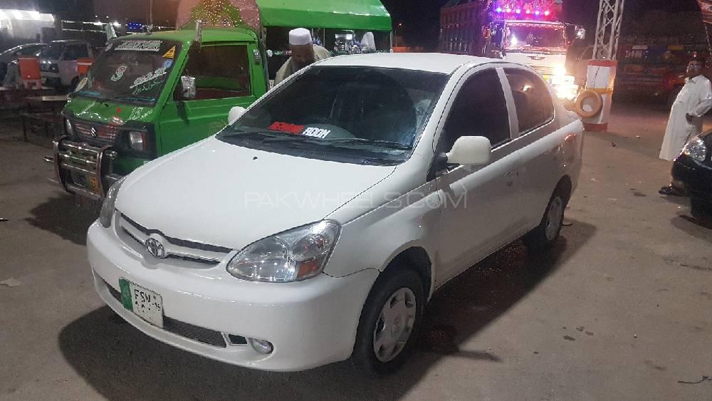 Toyota Platz 2003 for Sale in Kohat Image-1