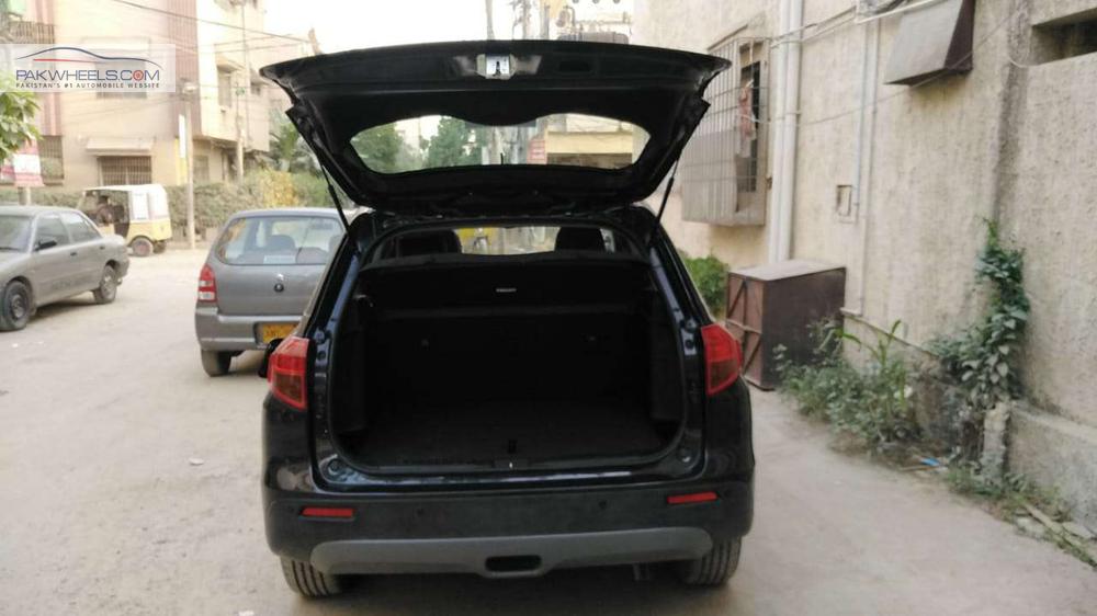 Suzuki Vitara 2018 for Sale in Karachi Suzuki Vitara 2018 for Sale in Karachi Image-12