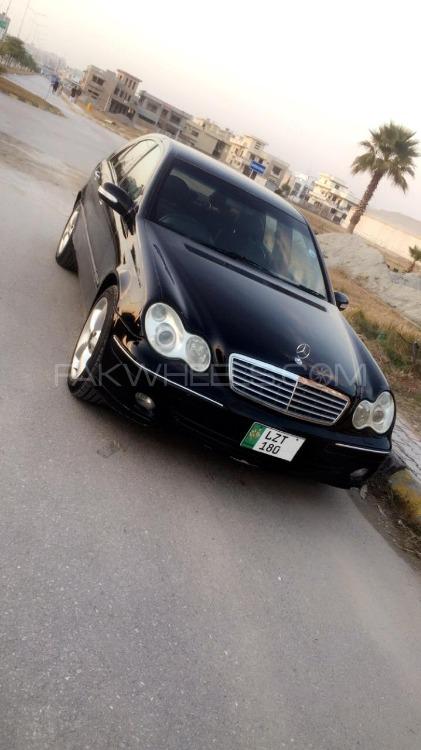 Mercedes Benz C Class 2005 for Sale in Gujranwala Mercedes Benz C Class 2005 for Sale in Gujranwala Image-5