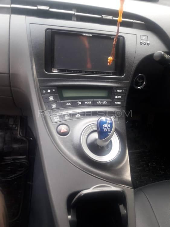 Toyota Prius 2011 for Sale in Lahore Toyota Prius 2011 for Sale in Lahore Image-15