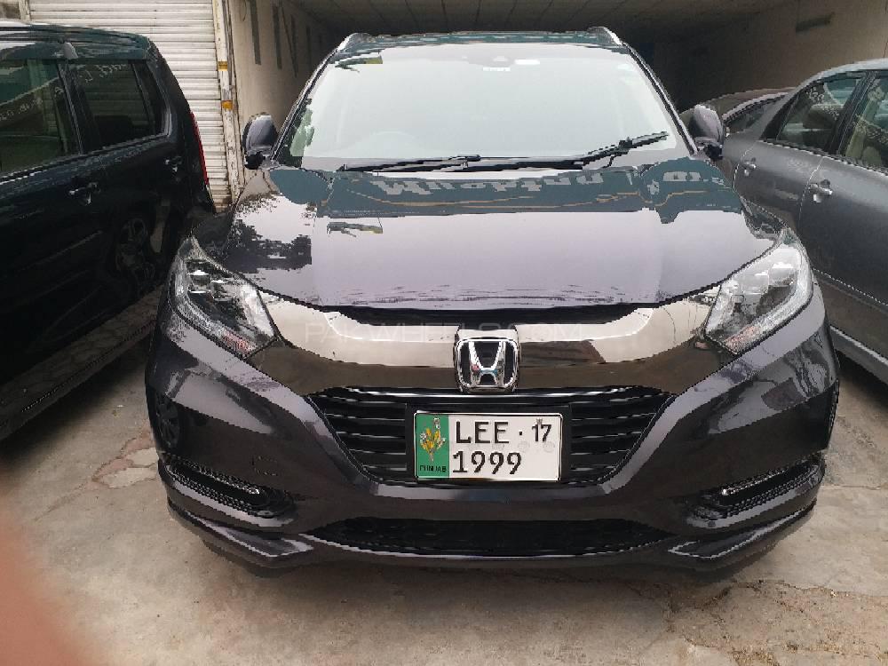 Honda Vezel 2017 for Sale in Lahore Image-1