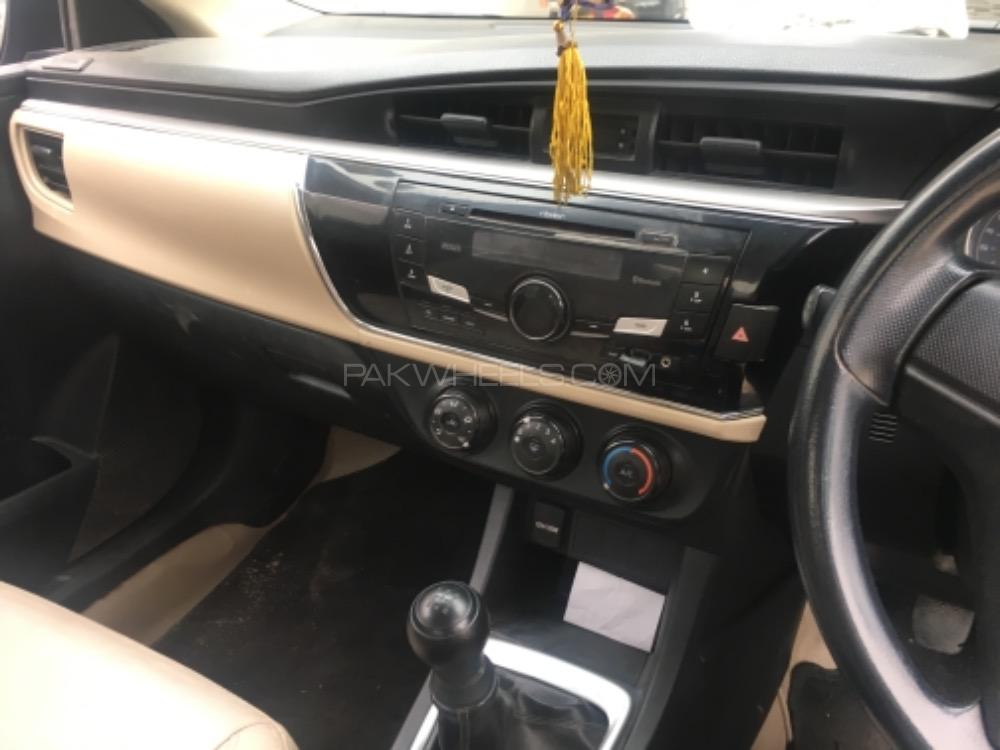Toyota Corolla 2015 for Sale in Faisalabad Toyota Corolla 2015 for Sale in Faisalabad Image-3