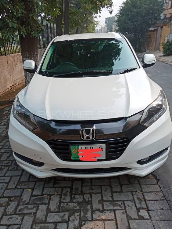 Honda Vezel 2014 for Sale in Gujranwala Honda Vezel 2014 for Sale in Gujranwala Image-2