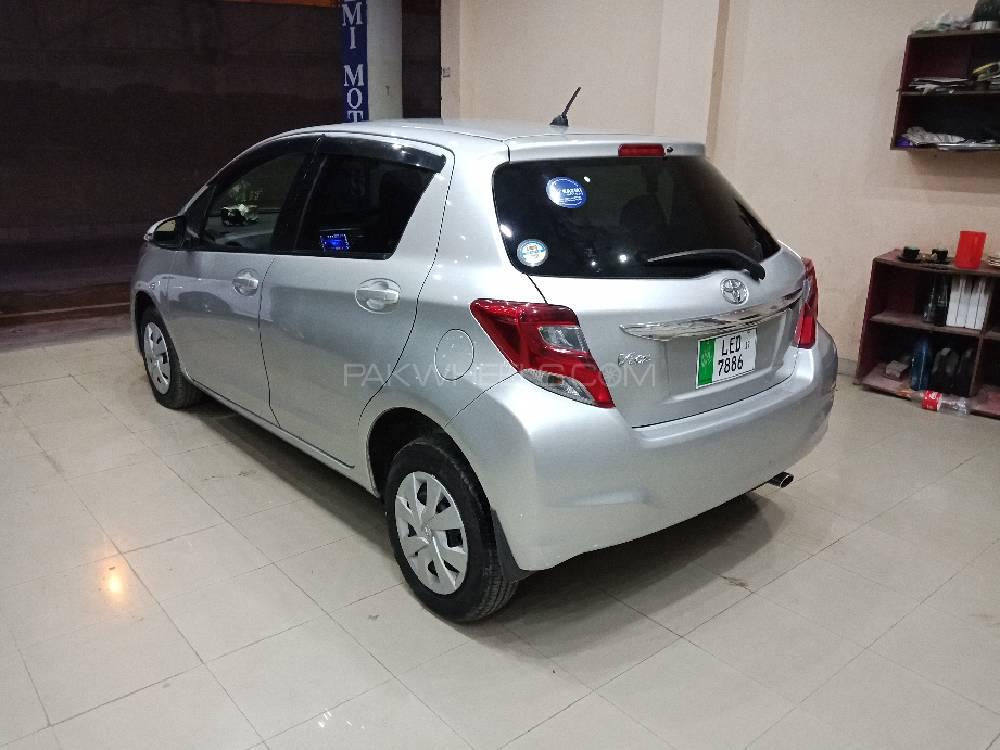 Toyota Vitz 2015 for Sale in Multan Toyota Vitz 2015 for Sale in Multan Image-4