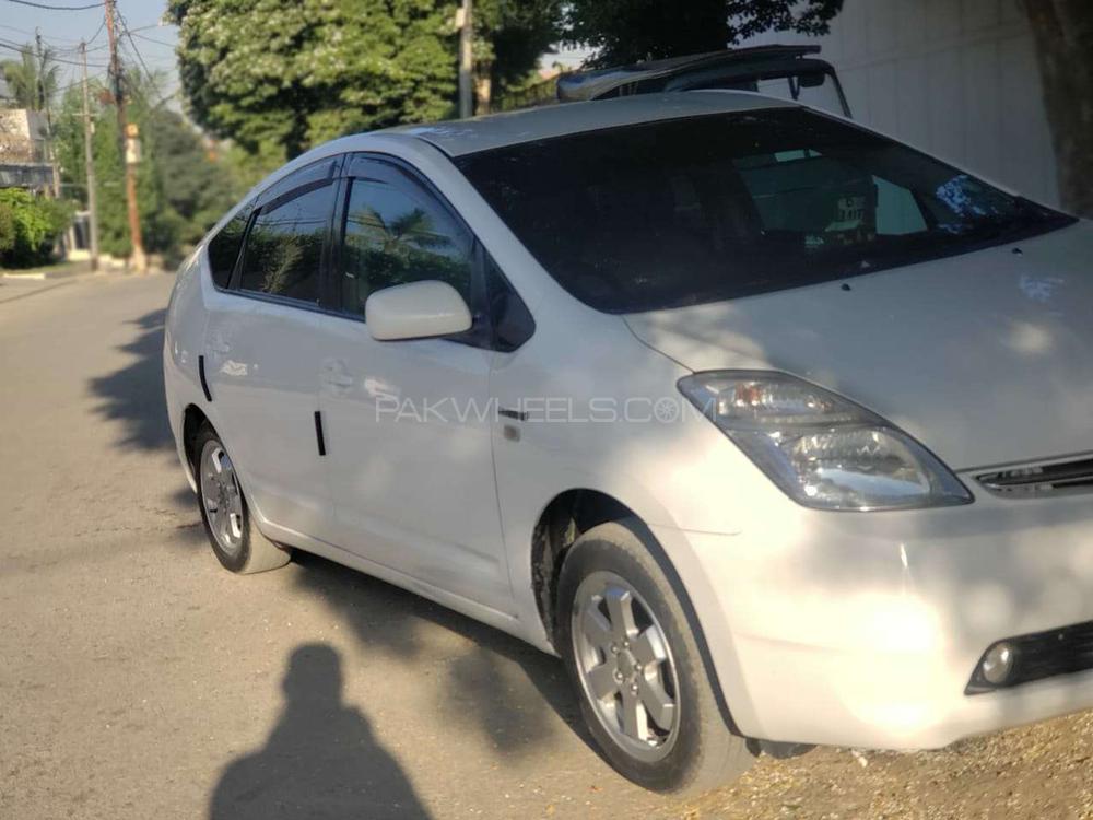 Toyota Prius 2006 for Sale in Karachi Toyota Prius 2006 for Sale in Karachi Image-2