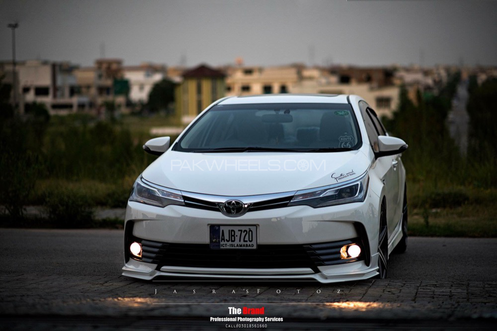 Toyota Corolla - 2018  Toyota Corolla - 2018  Image-3