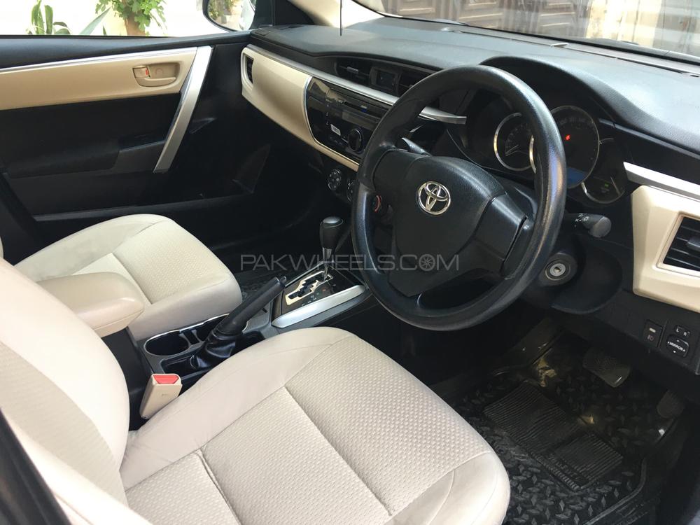 Toyota Corolla 2014 for Sale in Lahore Toyota Corolla 2014 for Sale in Lahore Image-7