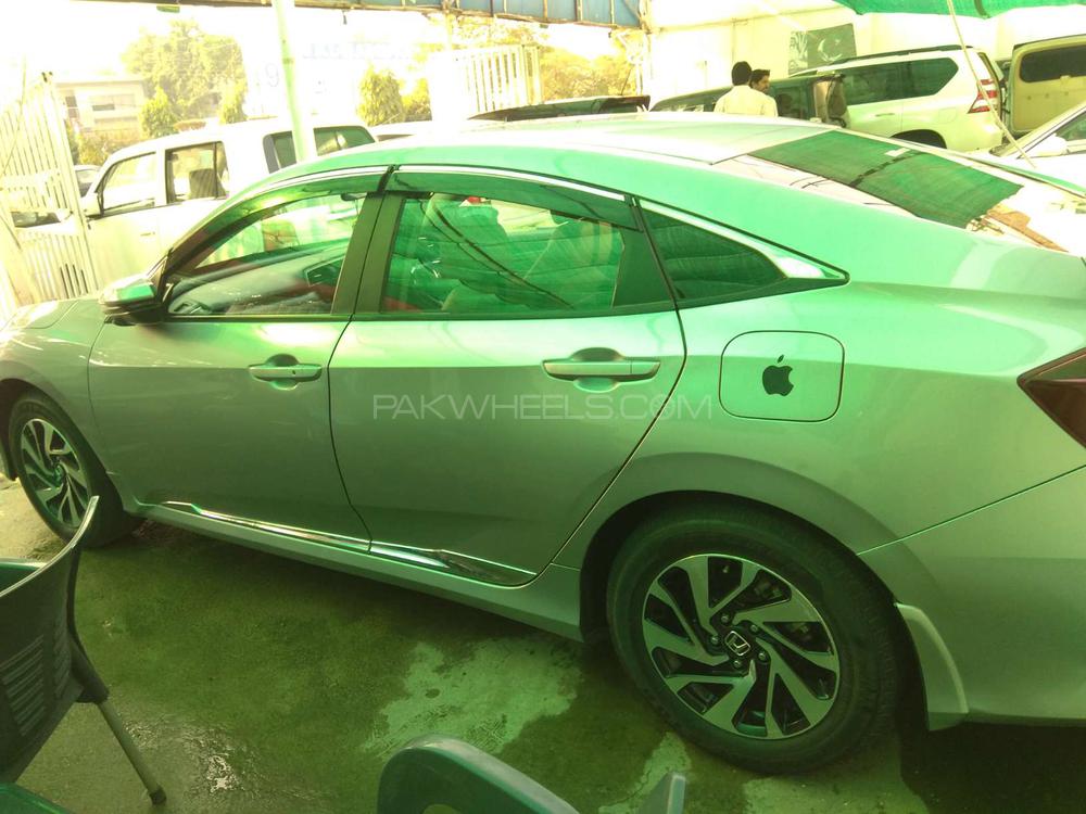 ہونڈا سوک 2018 for Sale in لاہور ہونڈا سوک 2018 for Sale in لاہور Image-8