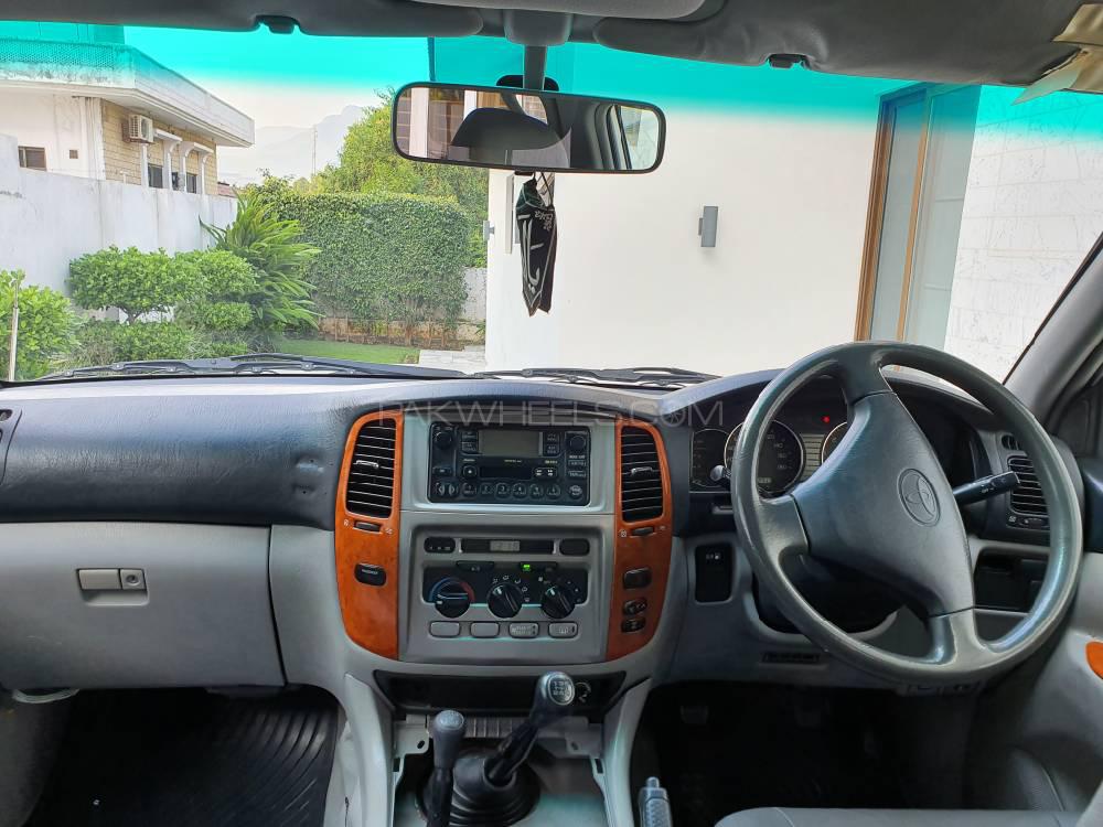 Toyota Land Cruiser 2005 for Sale in Islamabad Toyota Land Cruiser 2005 for Sale in Islamabad Image-7