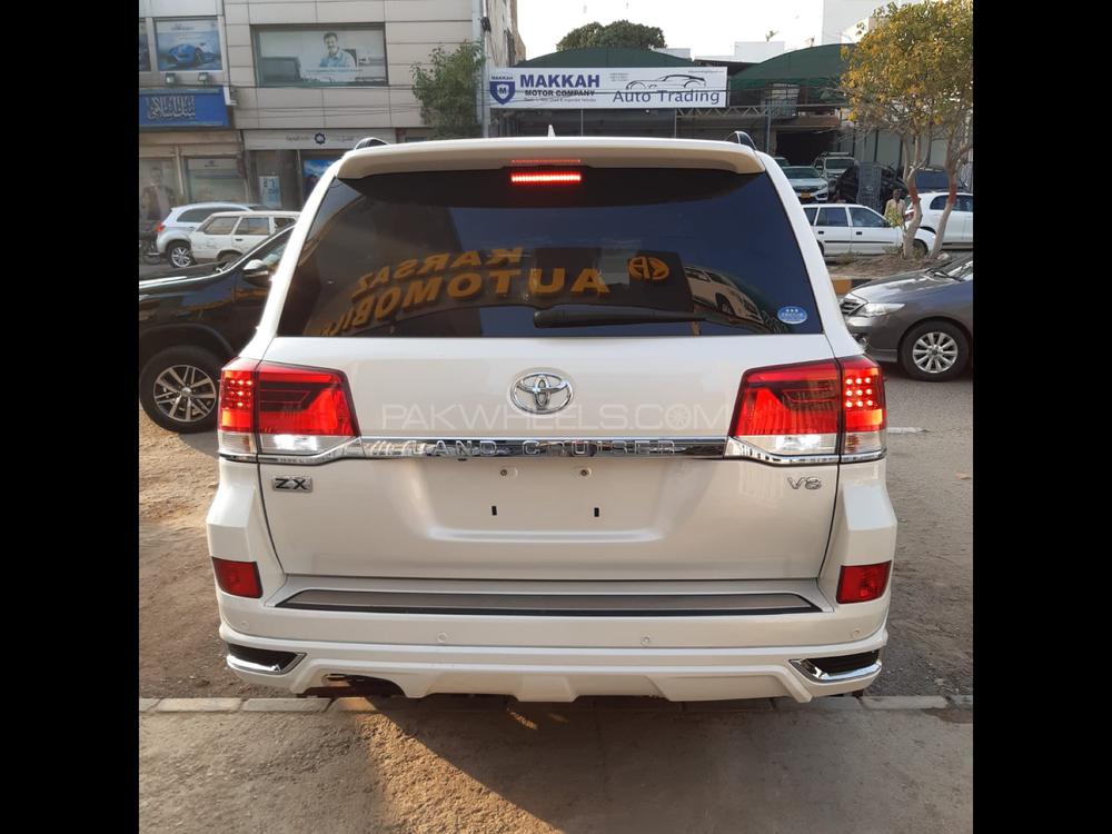 Toyota Land Cruiser 2015 for Sale in Karachi Toyota Land Cruiser 2015 for Sale in Karachi Image-2