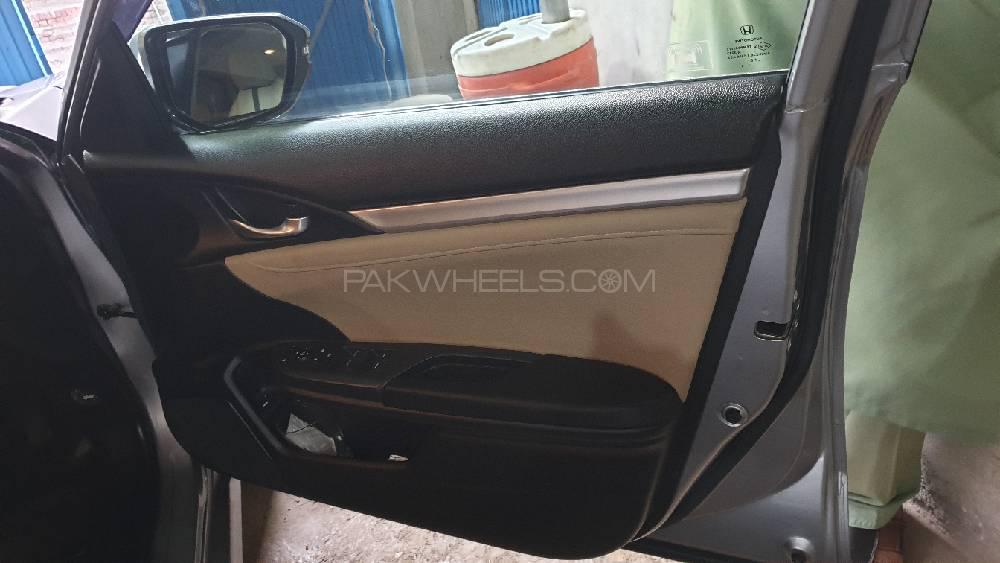 Honda Civic 2019 for Sale in Pir mahal Honda Civic 2019 for Sale in Pir mahal Image-6
