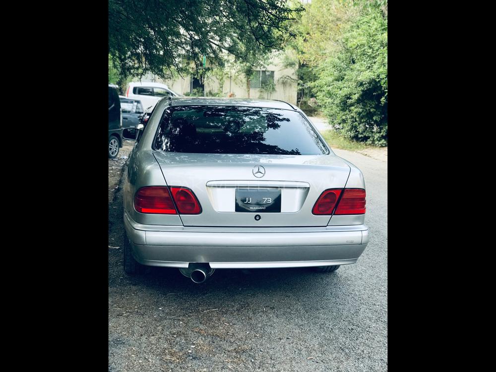 Mercedes Benz E Class 2001 for Sale in Islamabad Mercedes Benz E Class 2001 for Sale in Islamabad Image-4