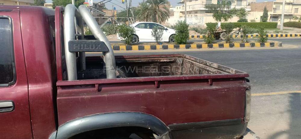 Toyota Hilux 1992 for Sale in Bahawalpur Toyota Hilux 1992 for Sale in Bahawalpur Image-9