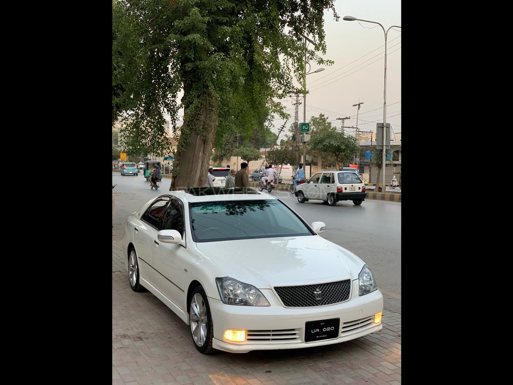 Toyota Crown 2005 for Sale in Islamabad Toyota Crown 2005 for Sale in Islamabad Image-19