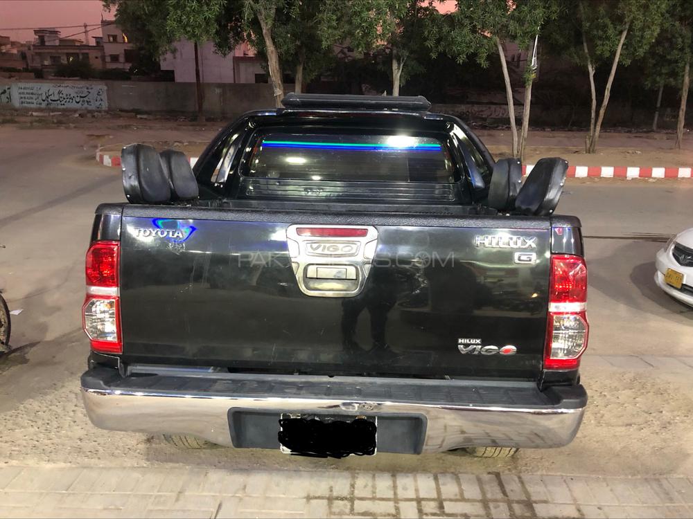 Toyota Hilux 2009 for Sale in Karachi Toyota Hilux 2009 for Sale in Karachi Image-2