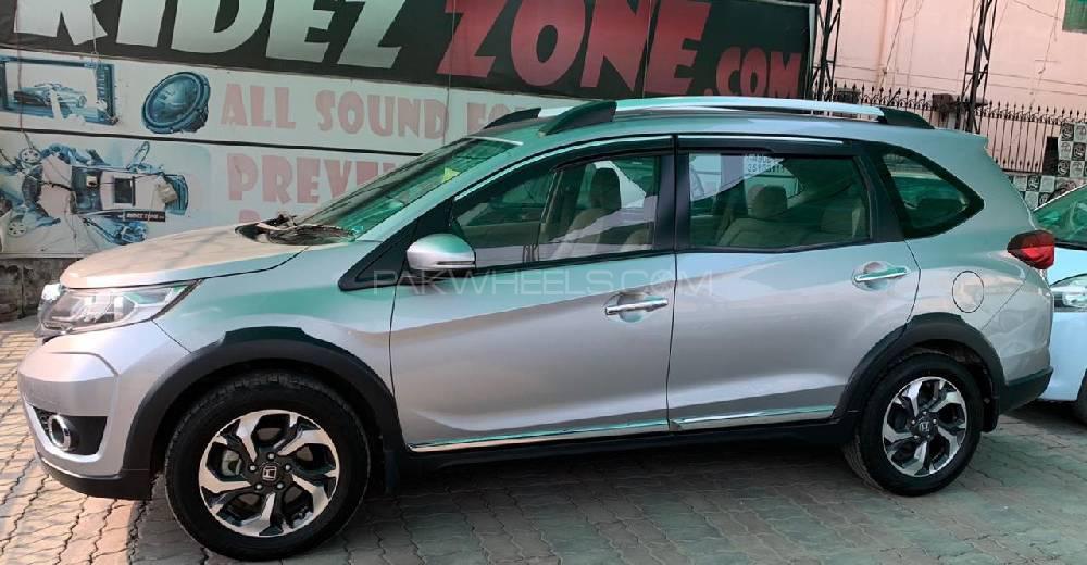 Honda BR-V 2017 for Sale in Lahore Honda BR-V 2017 for Sale in Lahore Image-6
