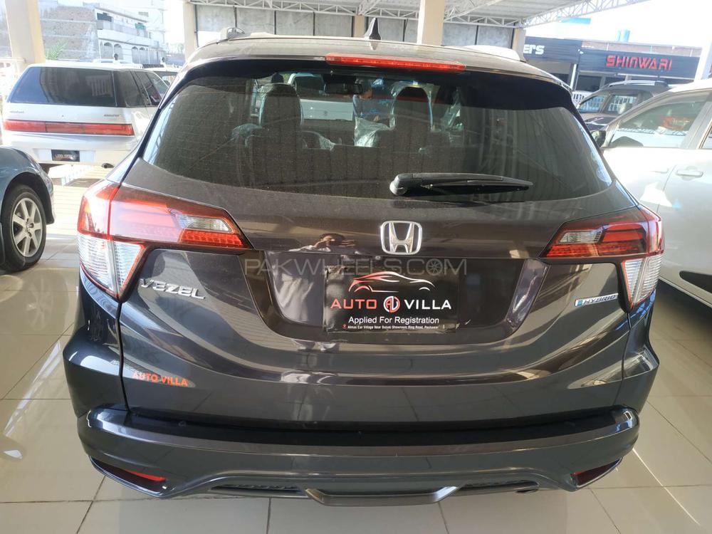 Honda Vezel 2014 for Sale in Peshawar Honda Vezel 2014 for Sale in Peshawar Image-4