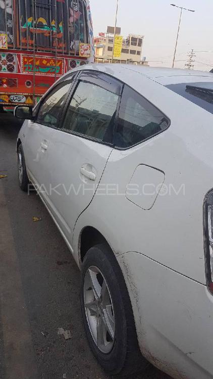 Toyota Prius 2012 for Sale in Lahore Toyota Prius 2012 for Sale in Lahore Image-2
