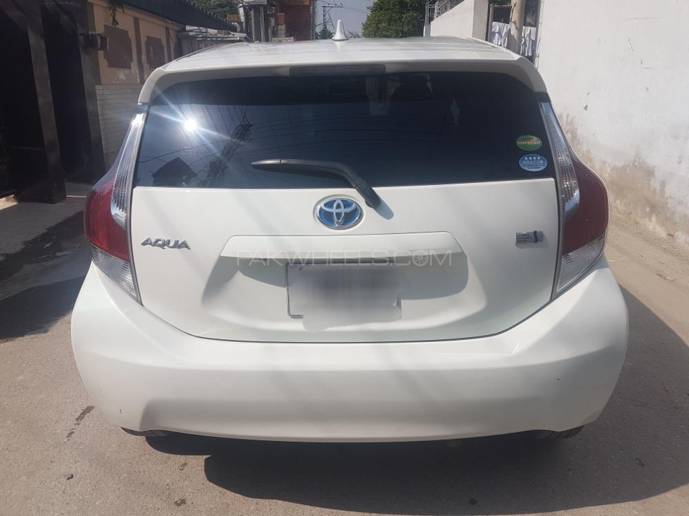 Toyota Aqua 2015 for Sale in Peshawar Toyota Aqua 2015 for Sale in Peshawar Image-18