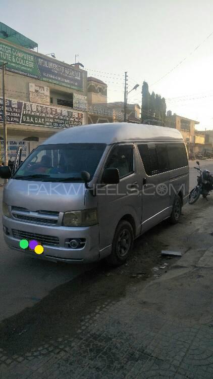 Toyota Hiace 2005 for Sale in Karachi Toyota Hiace 2005 for Sale in Karachi Image-7