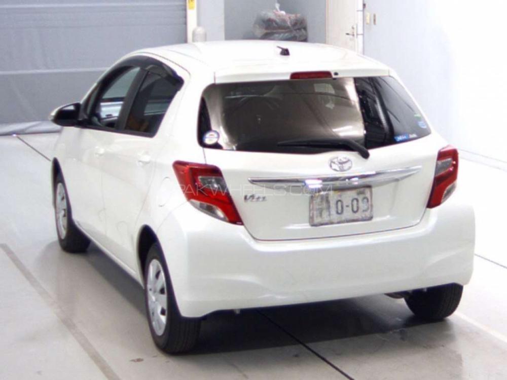 Toyota Vitz 2016 for Sale in Sialkot Toyota Vitz 2016 for Sale in Sialkot Image-4