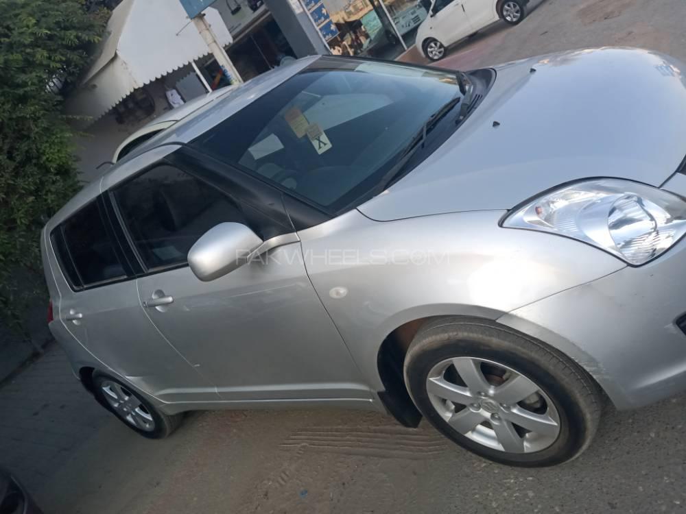 Suzuki Swift 2017 for Sale in Karachi Suzuki Swift 2017 for Sale in Karachi Image-4