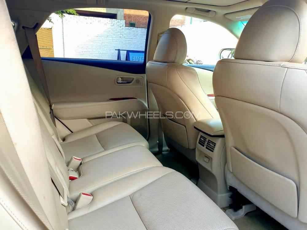 لیکزس آر ایکس سیریز 2009 for Sale in لاہور لیکزس آر ایکس سیریز 2009 for Sale in لاہور Image-2