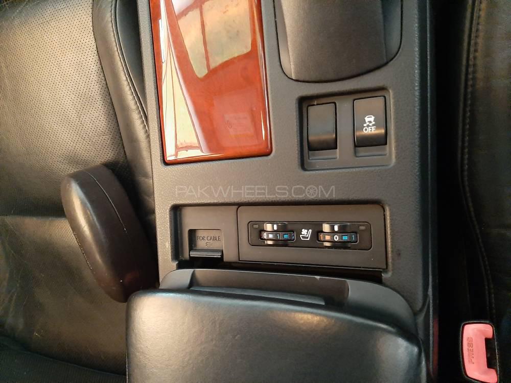 Lexus RX Series 2011 for Sale in Lahore Lexus RX Series 2011 for Sale in Lahore Image-10