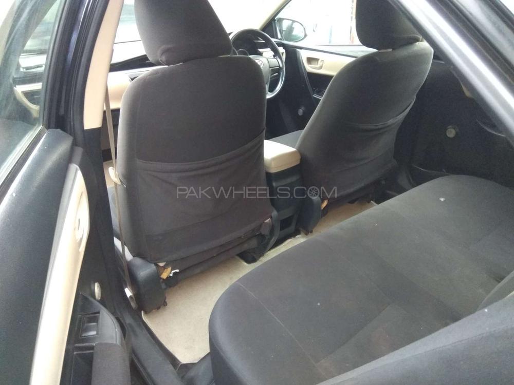 Toyota Corolla 2016 for Sale in Lahore Toyota Corolla 2016 for Sale in Lahore Image-6
