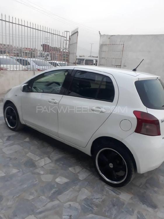 Toyota Vitz 2005 for Sale in Peshawar Toyota Vitz 2005 for Sale in Peshawar Image-9