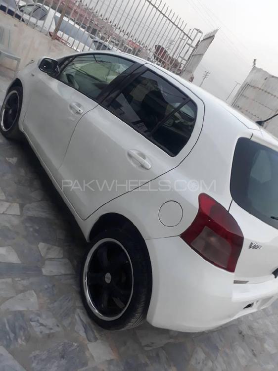 Toyota Vitz 2005 for Sale in Peshawar Toyota Vitz 2005 for Sale in Peshawar Image-10