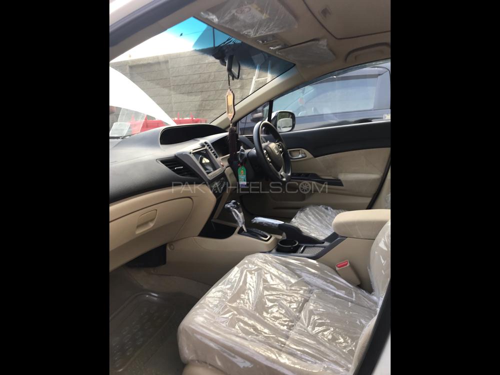 Honda Civic 2015 for Sale in Karachi Honda Civic 2015 for Sale in Karachi Image-9