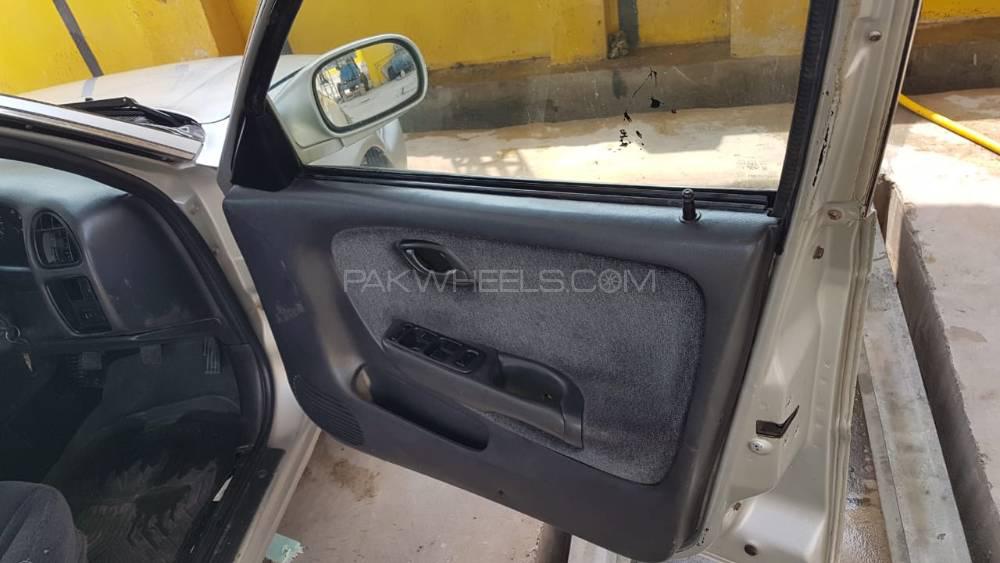 Suzuki Baleno 2001 for Sale in Peshawar Suzuki Baleno 2001 for Sale in Peshawar Image-4