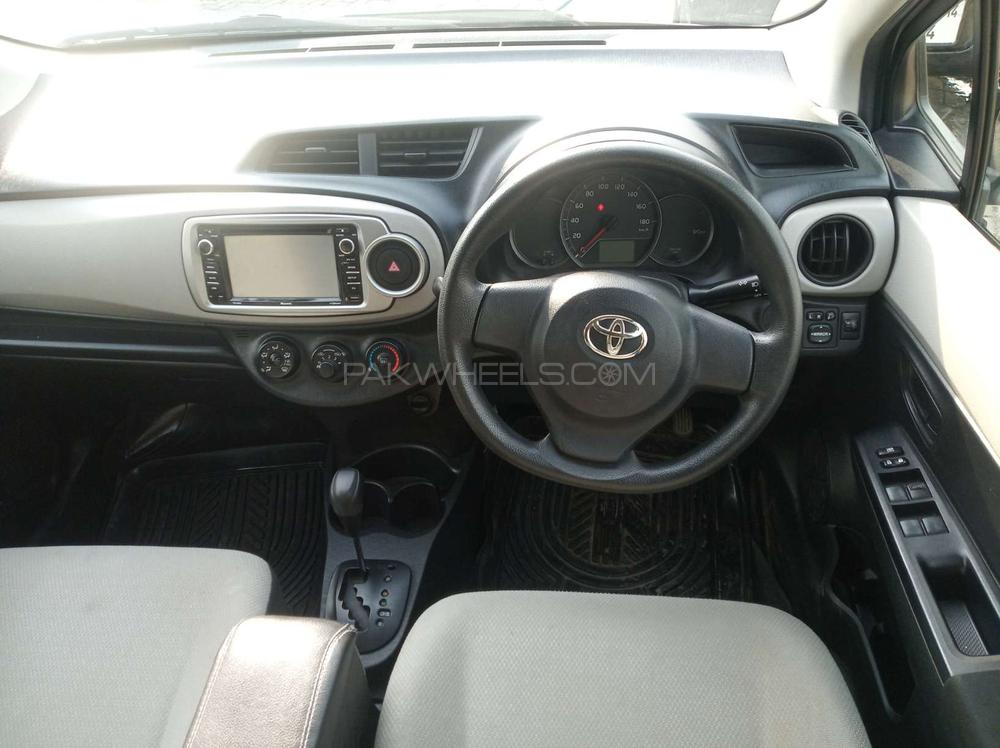 Toyota Vitz 2013 for Sale in Gujranwala Toyota Vitz 2013 for Sale in Gujranwala Image-8