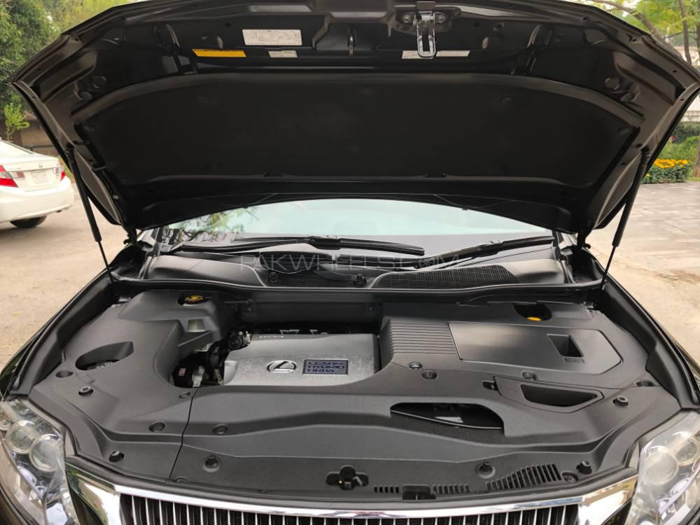 Lexus RX Series 2010 for Sale in Islamabad Lexus RX Series 2010 for Sale in Islamabad Image-15