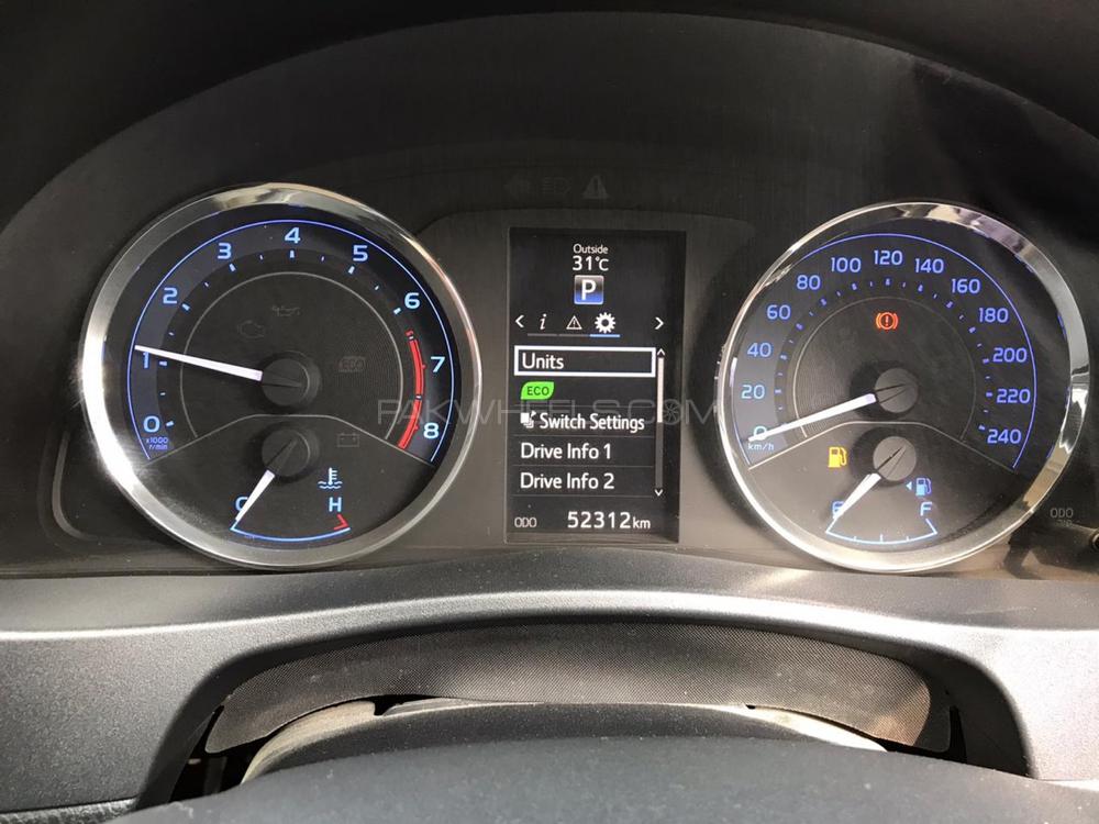 Toyota Corolla 2018 for Sale in Karachi Toyota Corolla 2018 for Sale in Karachi Image-3