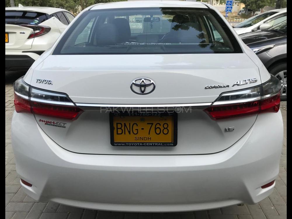 Toyota Corolla 2018 for Sale in Karachi Toyota Corolla 2018 for Sale in Karachi Image-8
