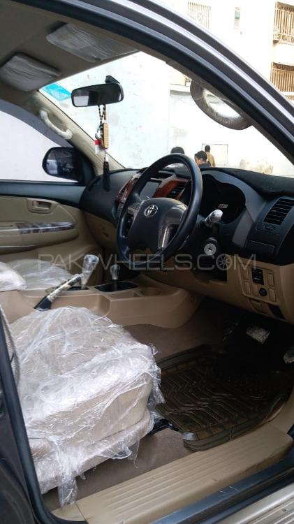 Toyota Hilux 2015 for Sale in Karachi Toyota Hilux 2015 for Sale in Karachi Image-6