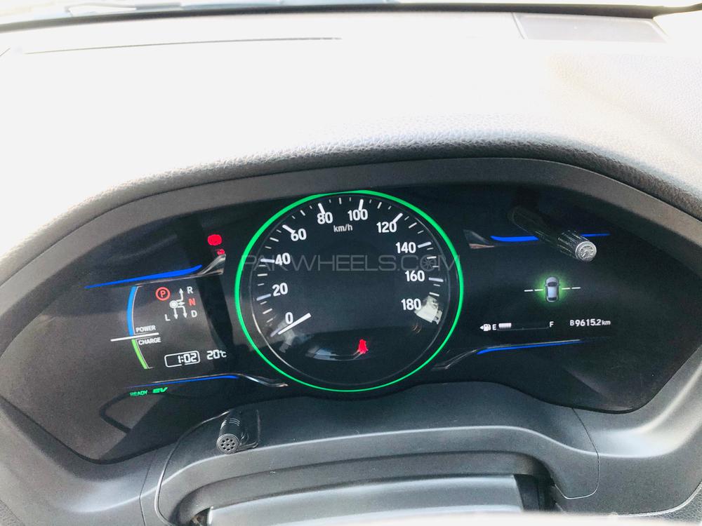 Honda Vezel 2016 for Sale in Rawalpindi Honda Vezel 2016 for Sale in Rawalpindi Image-6