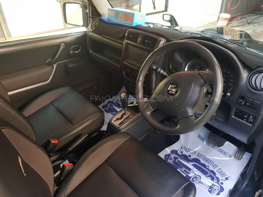 Suzuki Jimny 2011 for Sale in Karachi Suzuki Jimny 2011 for Sale in Karachi Image-3