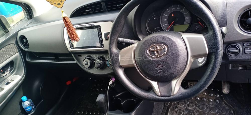 Toyota Vitz 2016 for Sale in Sialkot Toyota Vitz 2016 for Sale in Sialkot Image-4