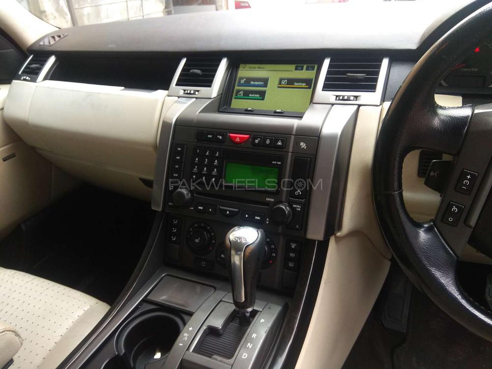 Range Rover Sport 2005 for Sale in Lahore Range Rover Sport 2005 for Sale in Lahore Image-9