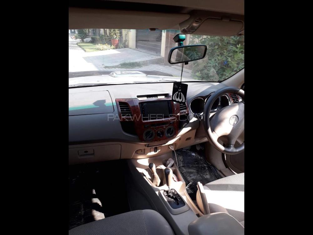 ٹویوٹا ہائیلکس 2004 for Sale in اسلام آباد ٹویوٹا ہائیلکس 2004 for Sale in اسلام آباد Image-8
