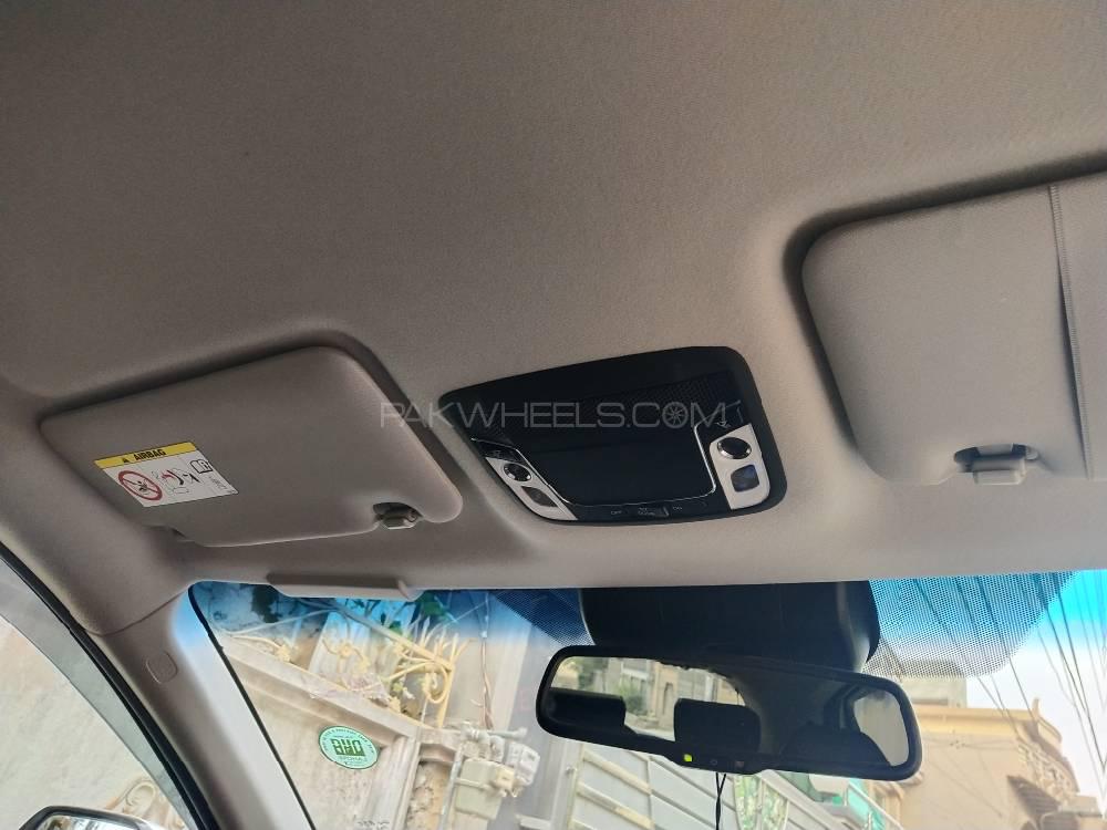 Honda Vezel 2015 for Sale in Rawalpindi Honda Vezel 2015 for Sale in Rawalpindi Image-9