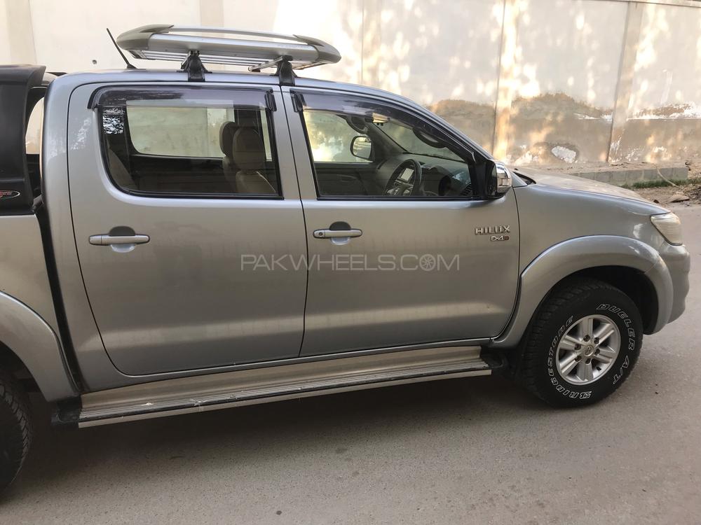Toyota Hilux 2013 for Sale in Karachi Toyota Hilux 2013 for Sale in Karachi Image-7